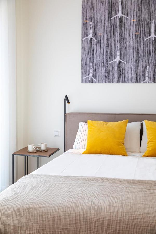En Suite Bedrooms At Reckenthal House By Rentaroo Luxembourg Bagian luar foto